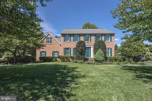 117 Mallard Dr W, North Wales, PA 19454 - Photo 1