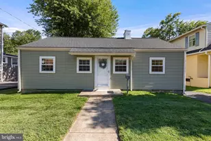 16 Haws Ln, Flourtown, PA 19031 - Photo 2