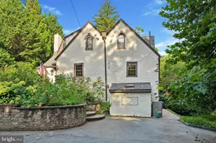 1016 Trinity Ln, Conshohocken, PA 19428 - Photo 4