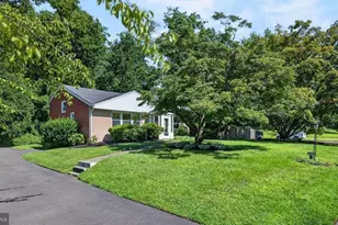 840 Pembroke Rd, Rydal, PA 19046 - Photo 2