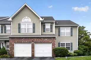 227 Stewart Ct, Plymouth Meeting, PA 19462 - Photo 2