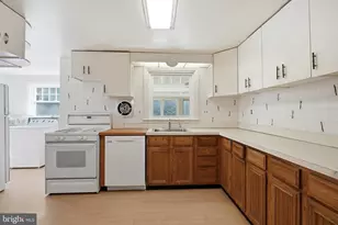 420 Kingston Rd, Oreland, PA 19075 - Photo 10