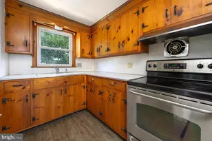 224 Henry St, Pottstown, PA 19464 - Photo 2