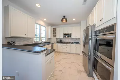 412 Merion Hill Lane, West Conshohocken, PA 19428 - Photo 10