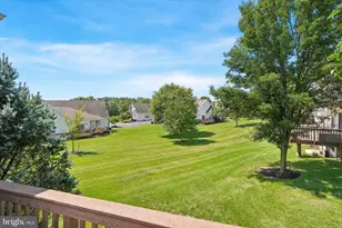 1032 Burgundy Cir, Pennsburg, PA 18073 - Photo 32