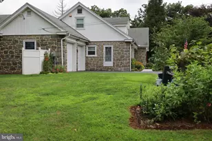 2080 Trumbauer Rd, Lansdale, PA 19446 - Photo 4