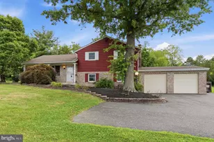 2564 Wagner Rd, Gilbertsville, PA 19525 - Photo 2
