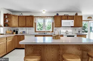 109 Samantha Ln, Lansdale, PA 19446 - Photo 14