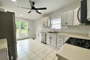120 W 3rd St, Bridgeport, PA 19405 - Photo 2
