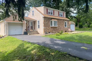 2181 Yerger Rd, Pottstown, PA 19464 - Photo 2