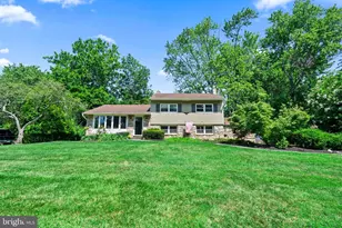 708 Oak Terrace Dr, Ambler, PA 19002 - Photo 1