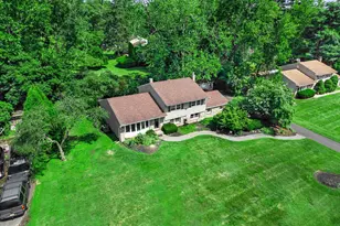 708 Oak Terrace Dr, Ambler, PA 19002 - Photo 2