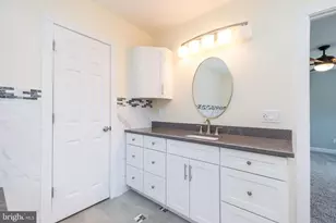 402 N Layfield Rd, Perkiomenville, PA 18074 - Photo 20