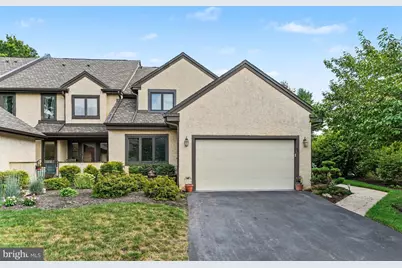944 Hedgerow Court, Blue Bell, PA 19422 - Photo 2
