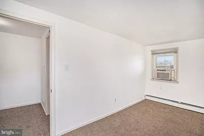 819 W 4th Street, Lansdale, PA 19446 - Photo 18