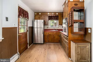819 W 4th St, Lansdale, PA 19446 - Photo 10