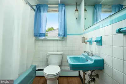 819 W 4th Street, Lansdale, PA 19446 - Photo 22