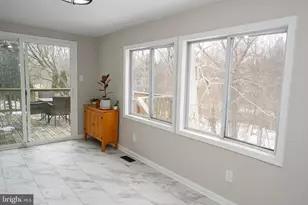220 Balligomingo Rd, Conshohocken, PA 19428 - Photo 8