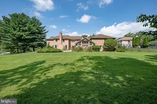 104 Sparango Ln, Plymouth Meeting, PA 19462 - Photo 4