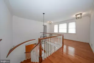 104 Sparango Ln, Plymouth Meeting, PA 19462 - Photo 8