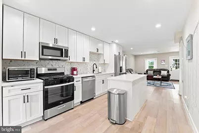 126 W Hector Street, Conshohocken, PA 19428 - Photo 2