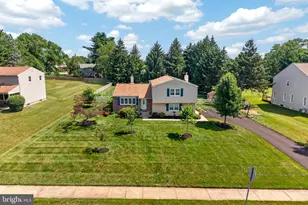 1340 Barton Dr, Fort Washington, PA 19034 - Photo 2