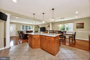 1340 Barton Dr, Fort Washington, PA 19034 - Photo 10