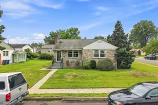 654 Woodland Ave, Pottstown, PA 19464 - Photo 2