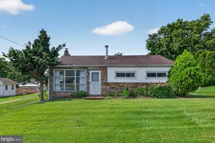 667 Constitution Ave, Pottstown, PA 19464 - Photo 2