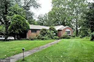 1560 Penllyn Blue Bell Pike, Blue Bell, PA 19422 - Photo 2