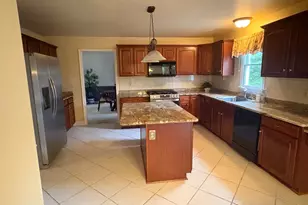 2195 Martin Dr, Gilbertsville, PA 19525 - Photo 10