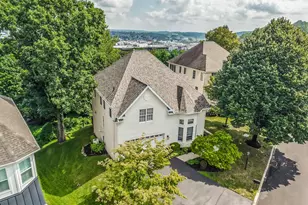 1022 Riverview Ln, Conshohocken, PA 19428 - Photo 2
