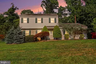 811 Wright Dr, Ambler, PA 19002 - Photo 2