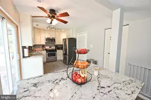 106 Stephanie Ln, Collegeville, PA 19426 - Photo 6