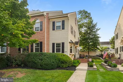237 Georgetowne Court, Royersford, PA 19468 - Photo 2