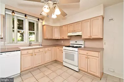 1605 Hillcrest Road, Glenside, PA 19038 - Photo 6