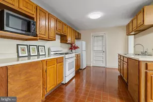 900 Valley Rd, Elkins Park, PA 19027 - Photo 20