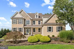 521 Dewar Dr, Telford, PA 18969 - Photo 1