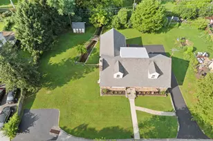 510 Sardaro Ln, Norristown, PA 19401 - Photo 4