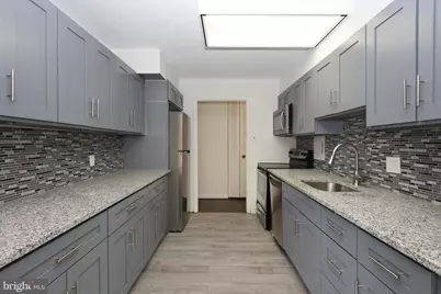 1001 City Avenue #E-405, Wynnewood, PA 19096 - Photo 6