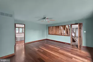 1210 N Trooper Rd, Norristown, PA 19403 - Photo 8