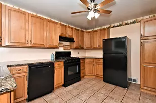 1066 Manatawny St, Pottstown, PA 19464 - Photo 6