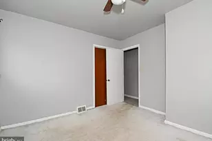 1066 Manatawny St, Pottstown, PA 19464 - Photo 18
