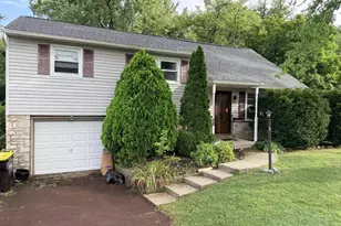 232 Woodlawn Dr, Lansdale, PA 19446 - Photo 1