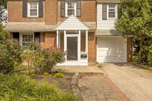 531 Rock Glen Dr, Wynnewood, PA 19096 - Photo 2