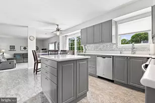 207 Musket Cir, Lansdale, PA 19446 - Photo 8