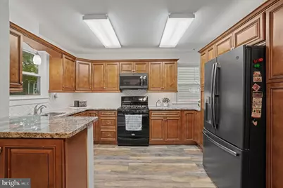 729 Holly Drive, Pottstown, PA 19464 - Photo 4