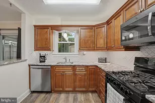 729 Holly Dr, Pottstown, PA 19464 - Photo 6