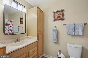 729 Holly Dr, Pottstown, PA 19464 - Photo 16