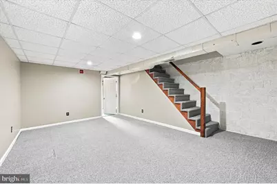 221 W 3rd Avenue, Conshohocken, PA 19428 - Photo 20